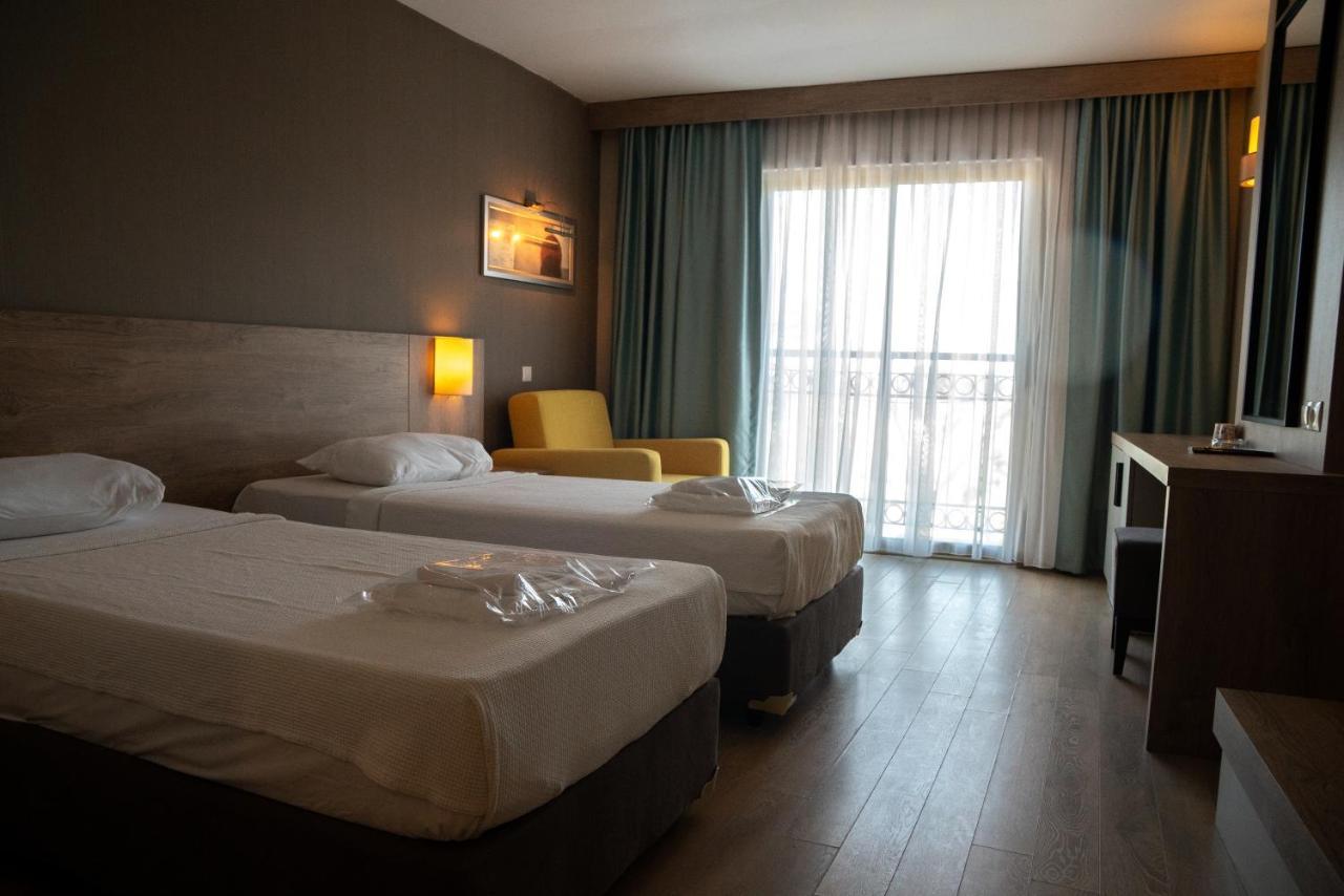 Lucida Beach Hotel Çamyuva Exteriér fotografie