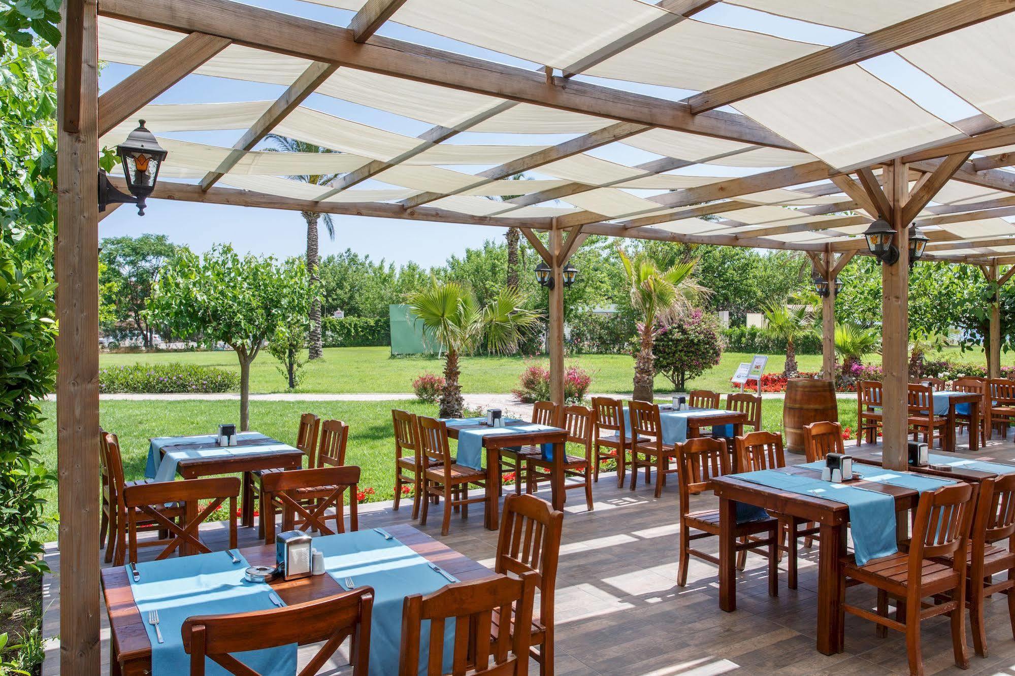 Lucida Beach Hotel Çamyuva Exteriér fotografie
