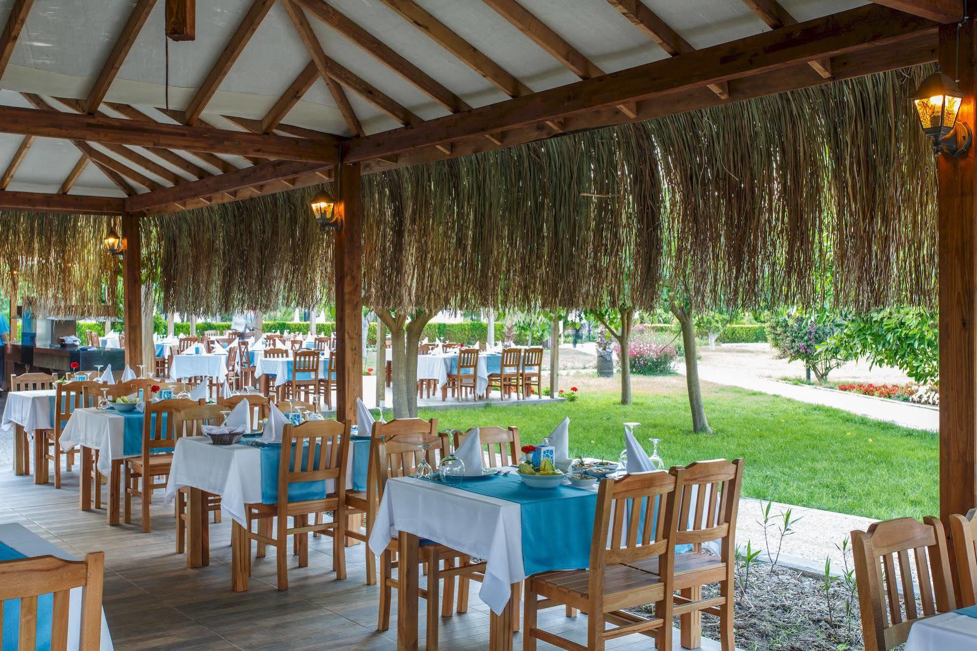Lucida Beach Hotel Çamyuva Exteriér fotografie