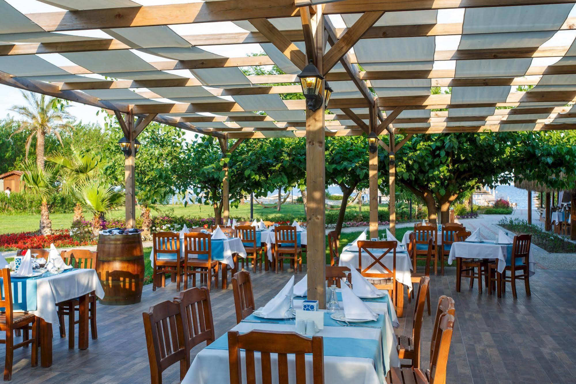 Lucida Beach Hotel Çamyuva Exteriér fotografie