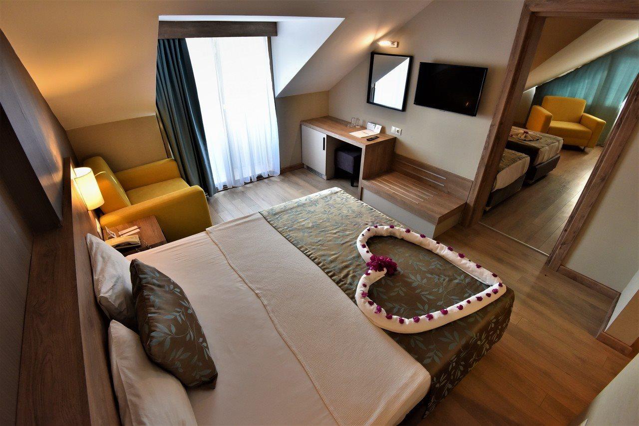 Lucida Beach Hotel Çamyuva Exteriér fotografie